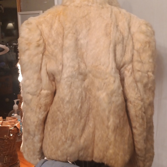 Luxurious Cream Rabbit  Fur Coat Size Medium - Picture 9 of 13
